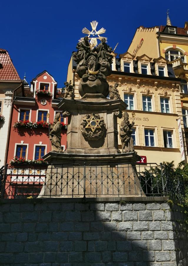 Ubytovani Ester - Utulny Byt V Lazenskem Centru Karlovych Varu Se Zahradkou Apartment Karlovy Vary Exterior foto